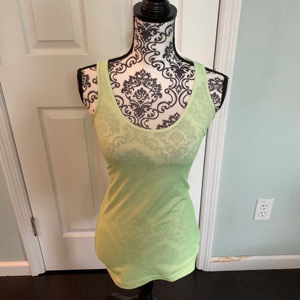 Women’s lululemon athletic tank Xs